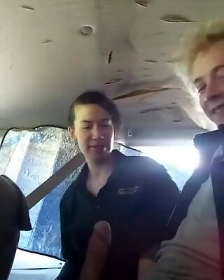 Amatorki para fucking w Samochodzie