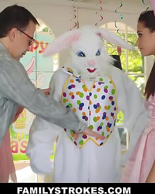 Familystrokes - Ateşli Genç Paskalya Bunny Step Amca tarafından Pulverized