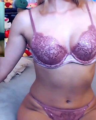 Omegle teen showing her perfect body
