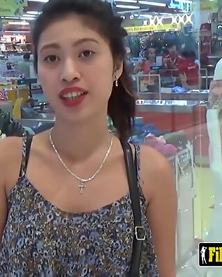 Peludas jovencita filipina yassi en principiante primera persona travel video of cachonda caucasian